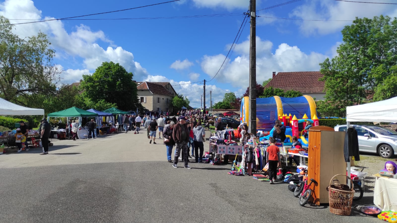Vide-grenier à Durnes